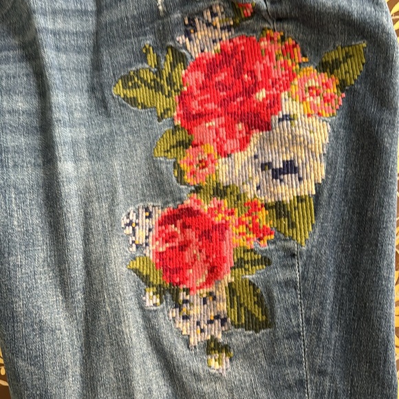 KUT FROM THE KLOTH EMBROIDERED JEANS Sz: 22 - Picture 4 of 11